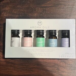 DW Home Aroma Oils - Jasmine, sea salt, and lily, lavender NEW